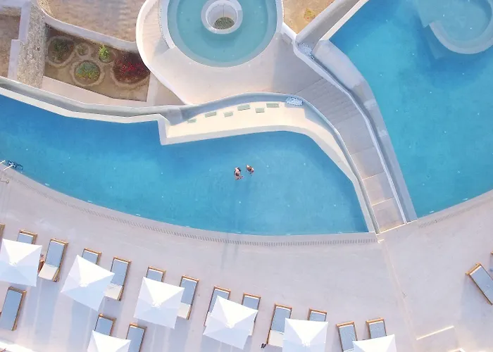 瓦纳卡spa度假酒店 5*